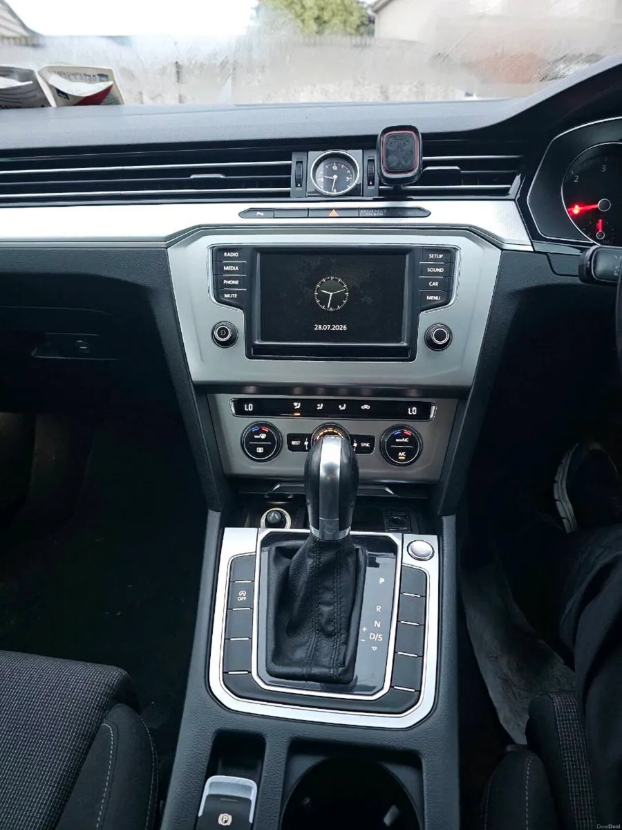 Vw Passat automatic  DSG - Image 3