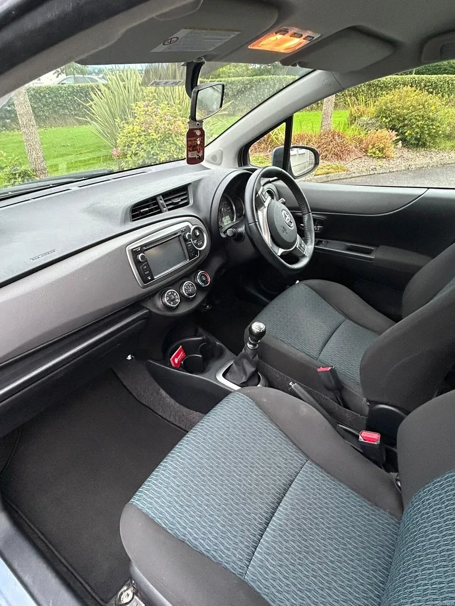 Toyota Yaris - Image 6