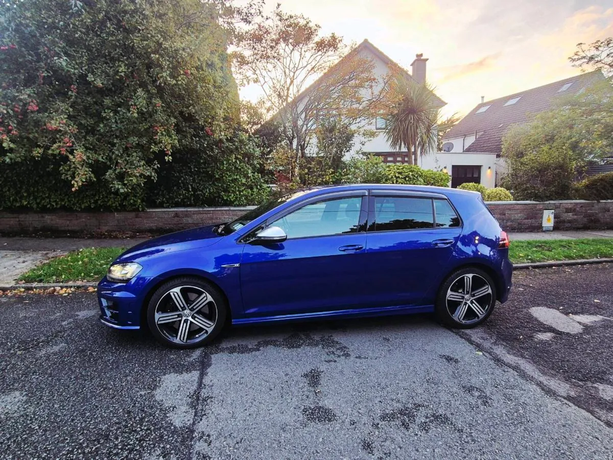 Volkswagen Golf R 2.0 TSI DSG 4MOTION - Image 3