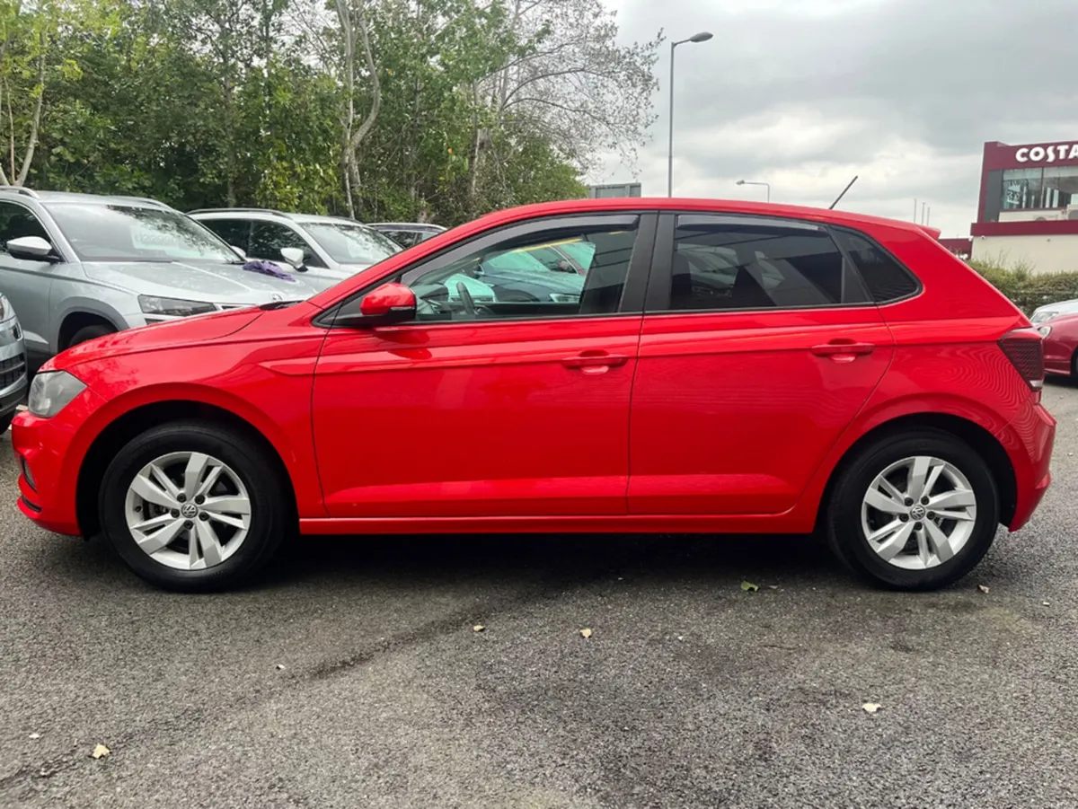 Volkswagen Polo 1.0 PETROL COMFORTLINE - Image 4