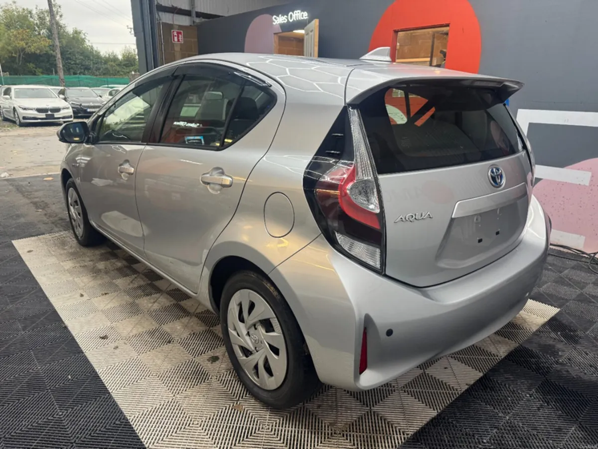 Toyota Aqua 2019 TOYOTA AQUA 2WD HYBRID 1.5 AUTOMA - Image 5