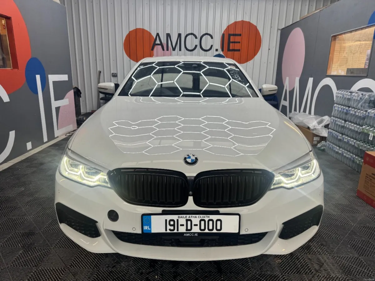 BMW 5-Series 2019 BMW 530E AUTOMATIC 2.0/ PARKING - Image 2