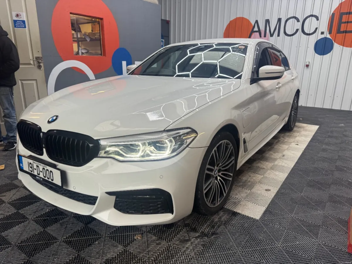 BMW 5-Series 2019 BMW 530E AUTOMATIC 2.0/ PARKING - Image 6