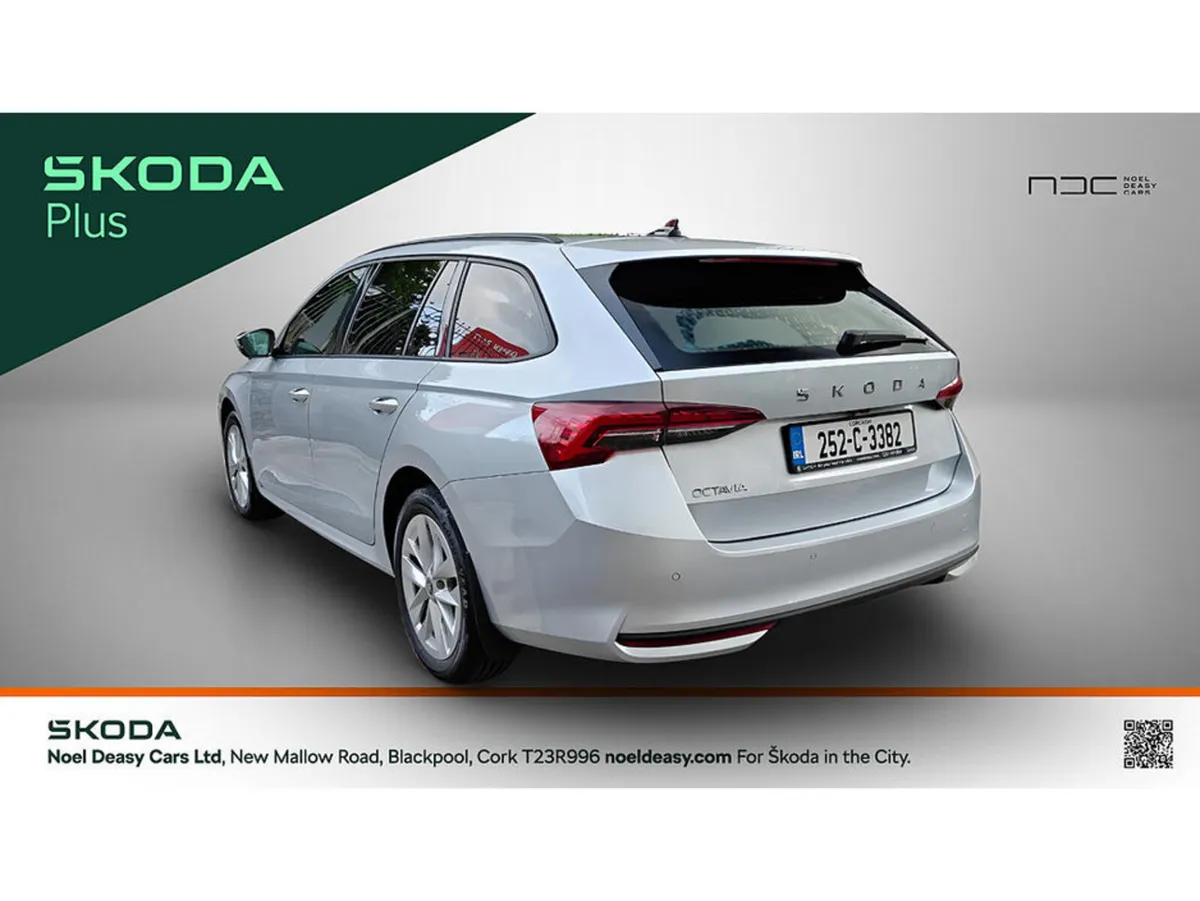 Skoda Octavia COMBI SELECTION 2.0 TDI 115 BHP VAN- - Image 3