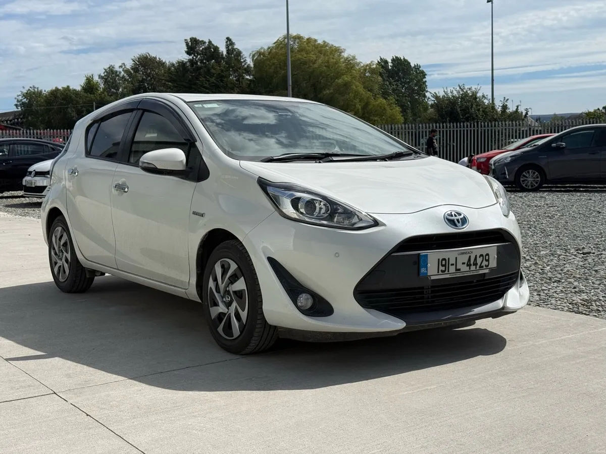 Car - Image 1