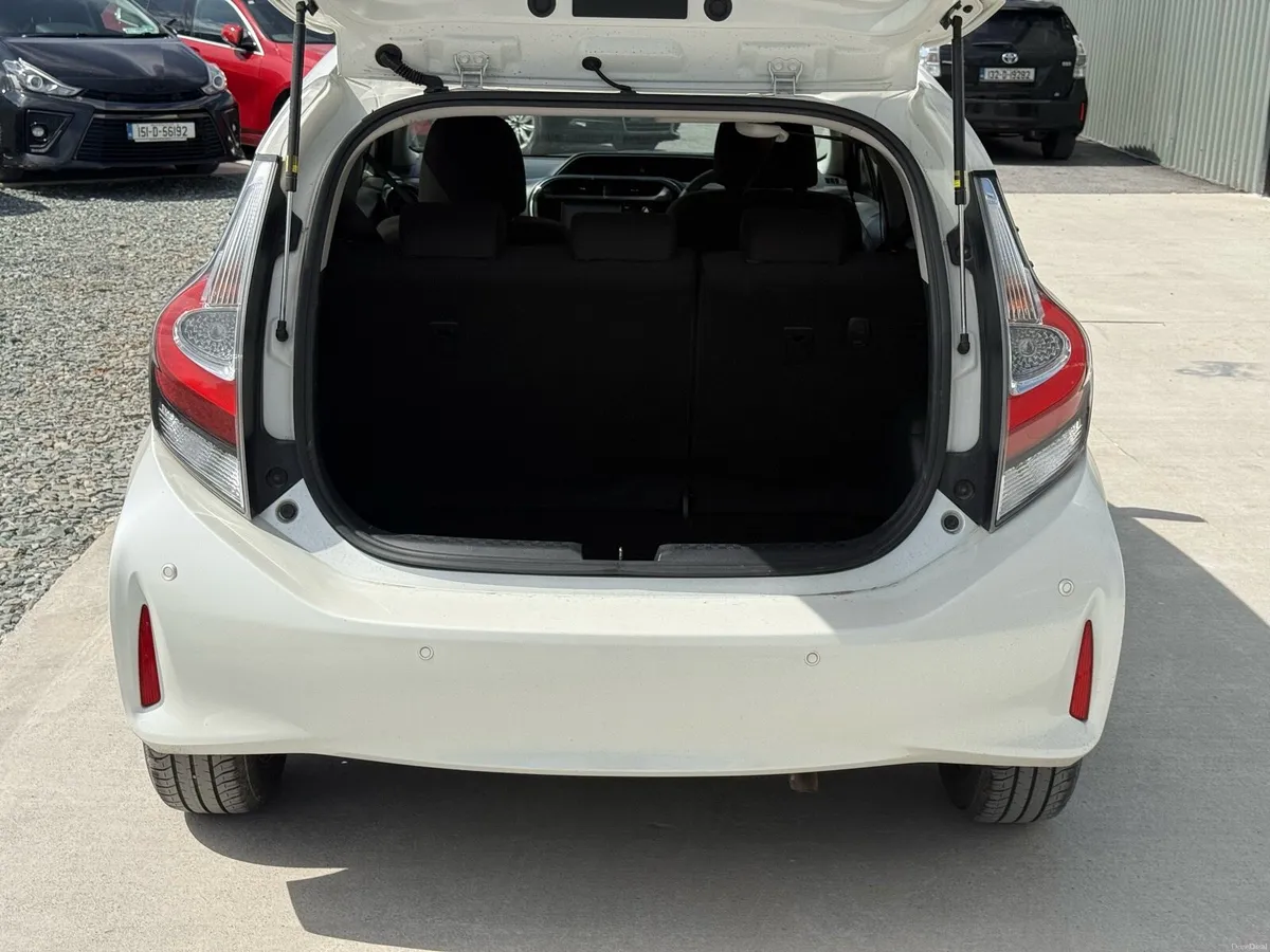 Car - Image 5