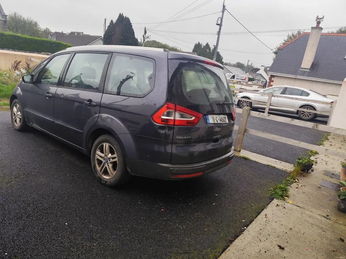 Ford Galaxy 2011 - Image 2