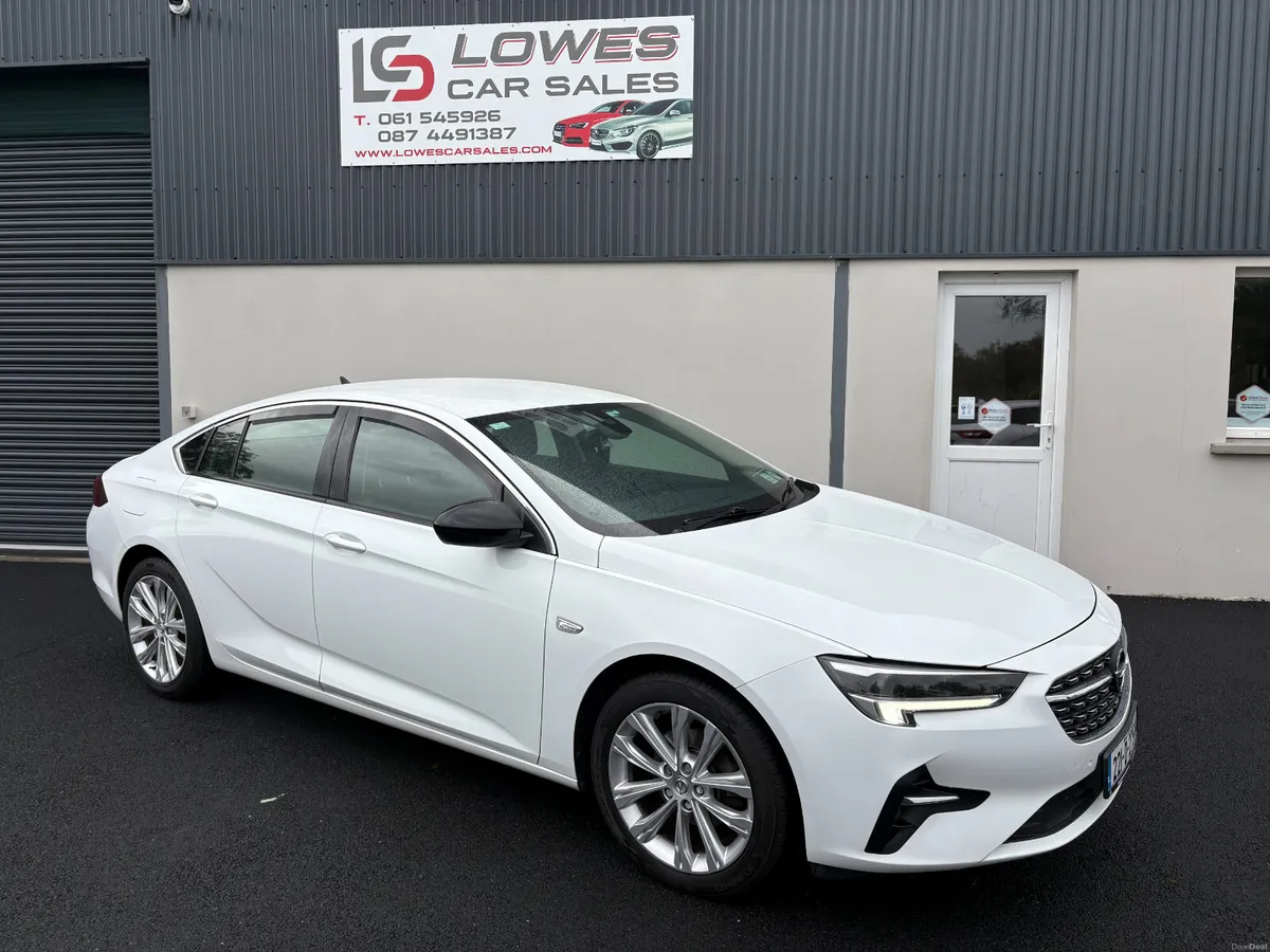 221 Opel Insignia Elite 1.5TD 122PS - High Spec - Image 1