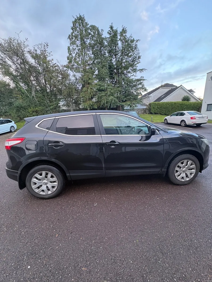 Nissan Qashqai 2015 - Image 1