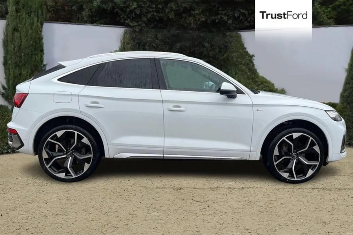 Audi Q5 45 TFSI Quattro S Line 5dr S Tronic - Image 3