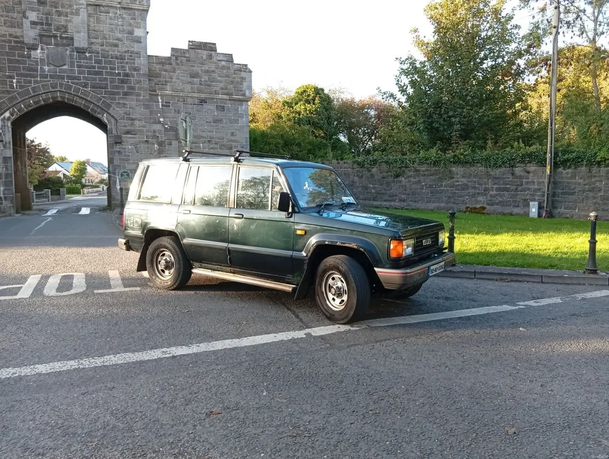 Image 2 of 10