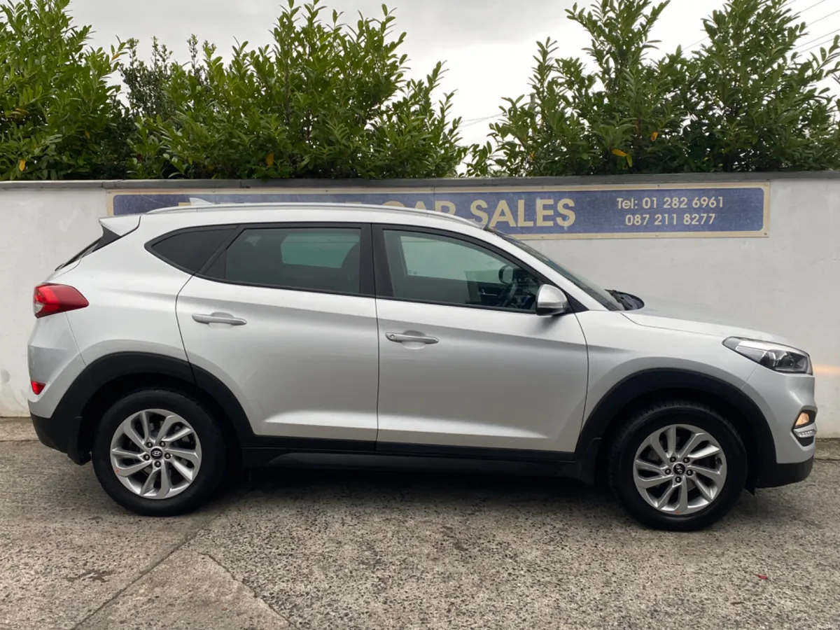 Hyundai Tucson Full leather low kms - Image 2