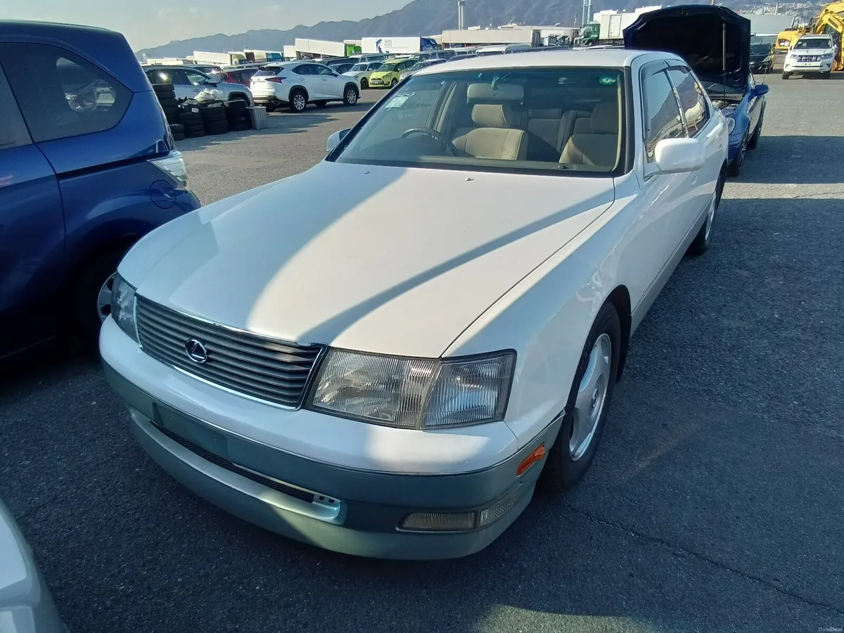 Toyota Celsior LS400 4L V8 - Image 2