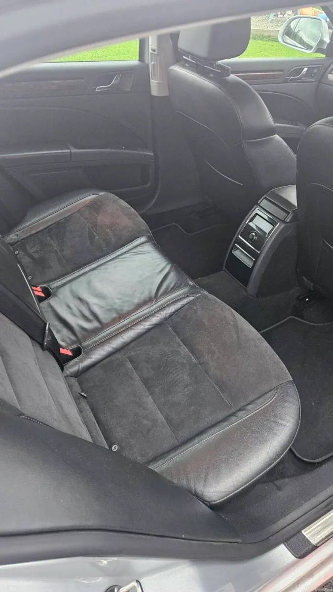 Skoda Superb 2012 New NCT 06/27 - Image 6