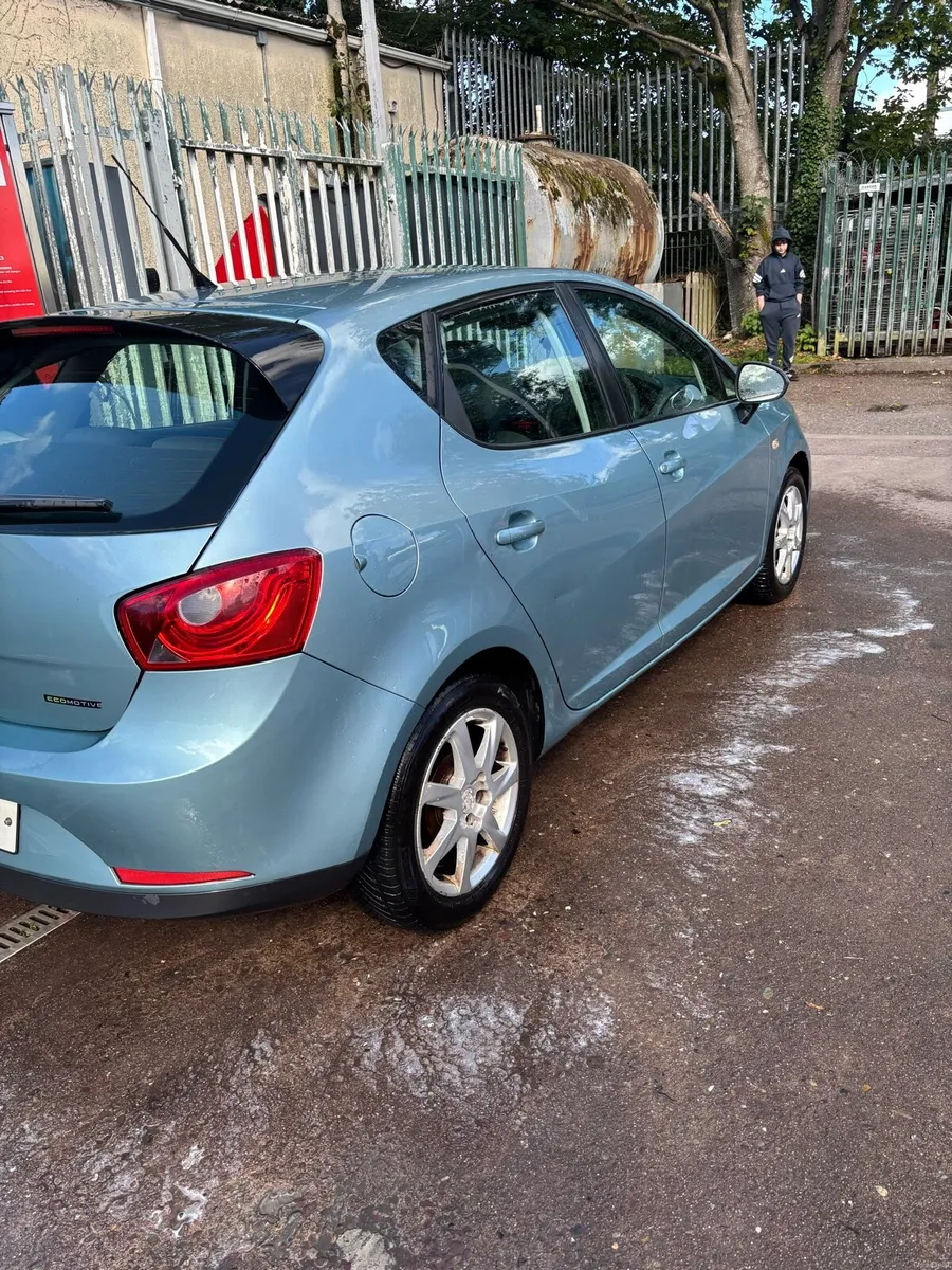 Seat ibiza 1.4 TDI ECOMOTIVE 5DR 2010 color bkue - Image 5