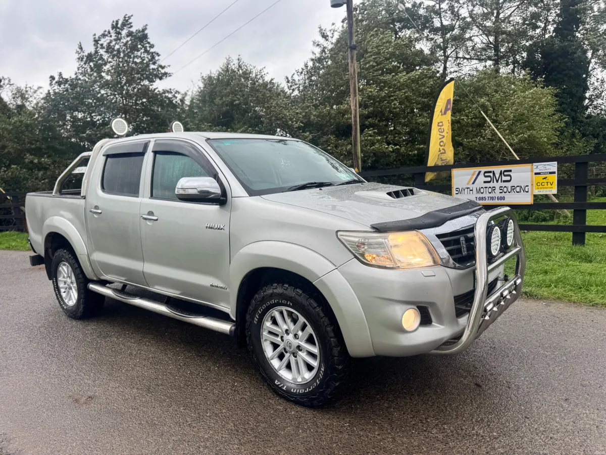 2012 Toyota Hilux Invincible X Manual MINT**** - Image 2