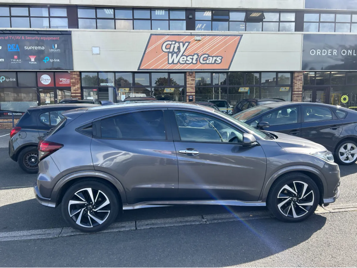 Honda HR-V 1.5 AUTO/18000KLMS//YES JUST 18000KLMS/ - Image 1