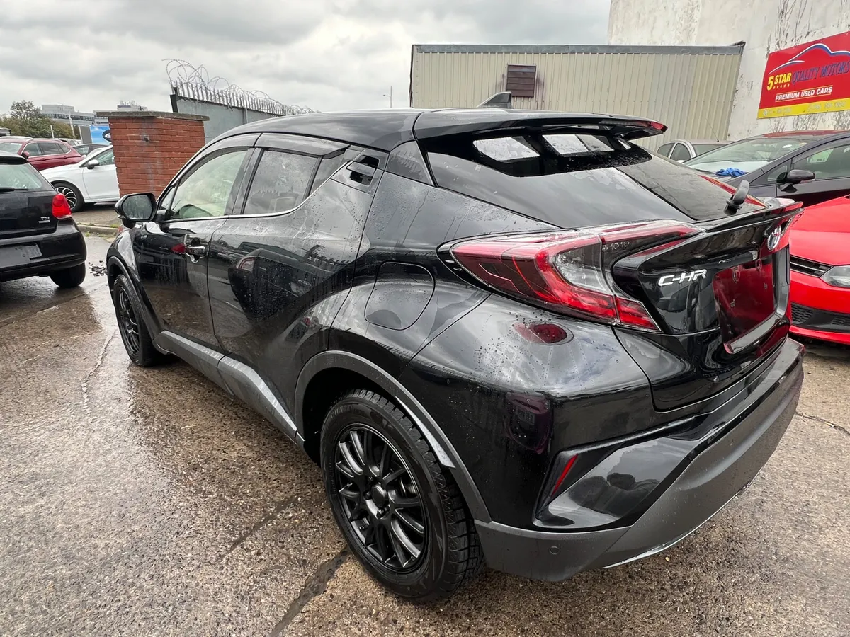 Toyota C-HR 2017 Automatic / 67k km/ warranty - Image 6