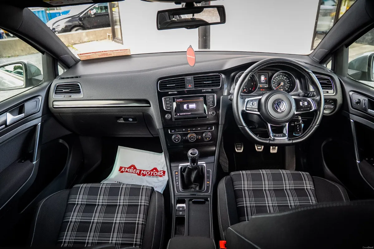 2014 Volkswagen Golf GTD - Image 6