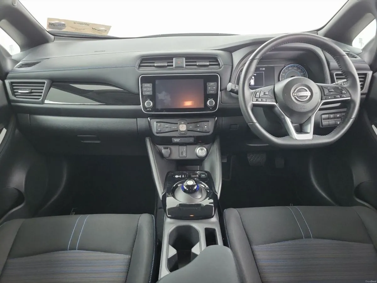 Nissan Leaf Leaf SV Premium 40 kWh - Image 3