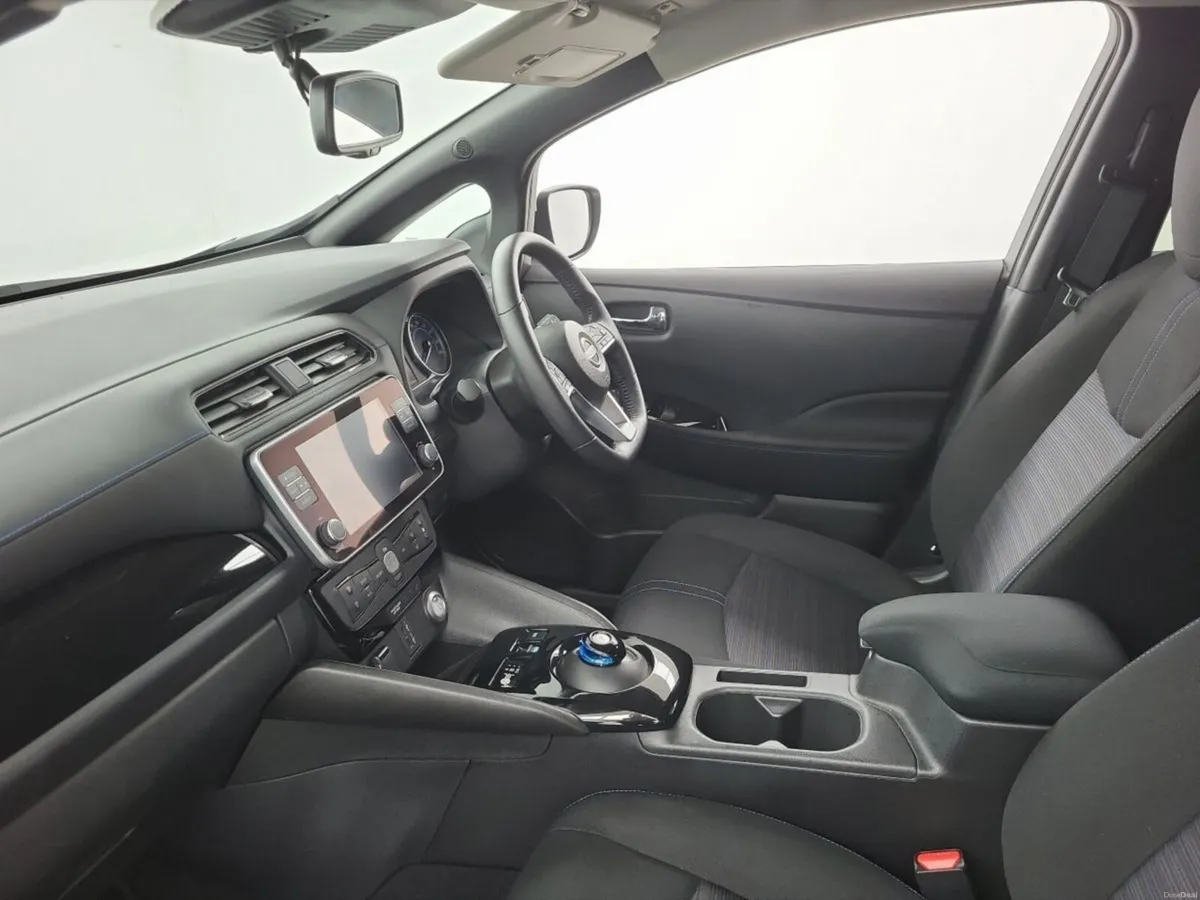 Nissan Leaf Leaf SV Premium 40 kWh - Image 4