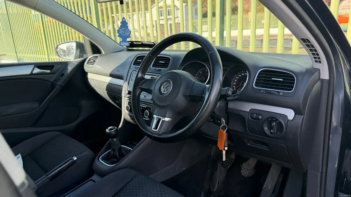 2011 Volkswagen Golf 1.6tdi - Brand new long NCT! - Image 4