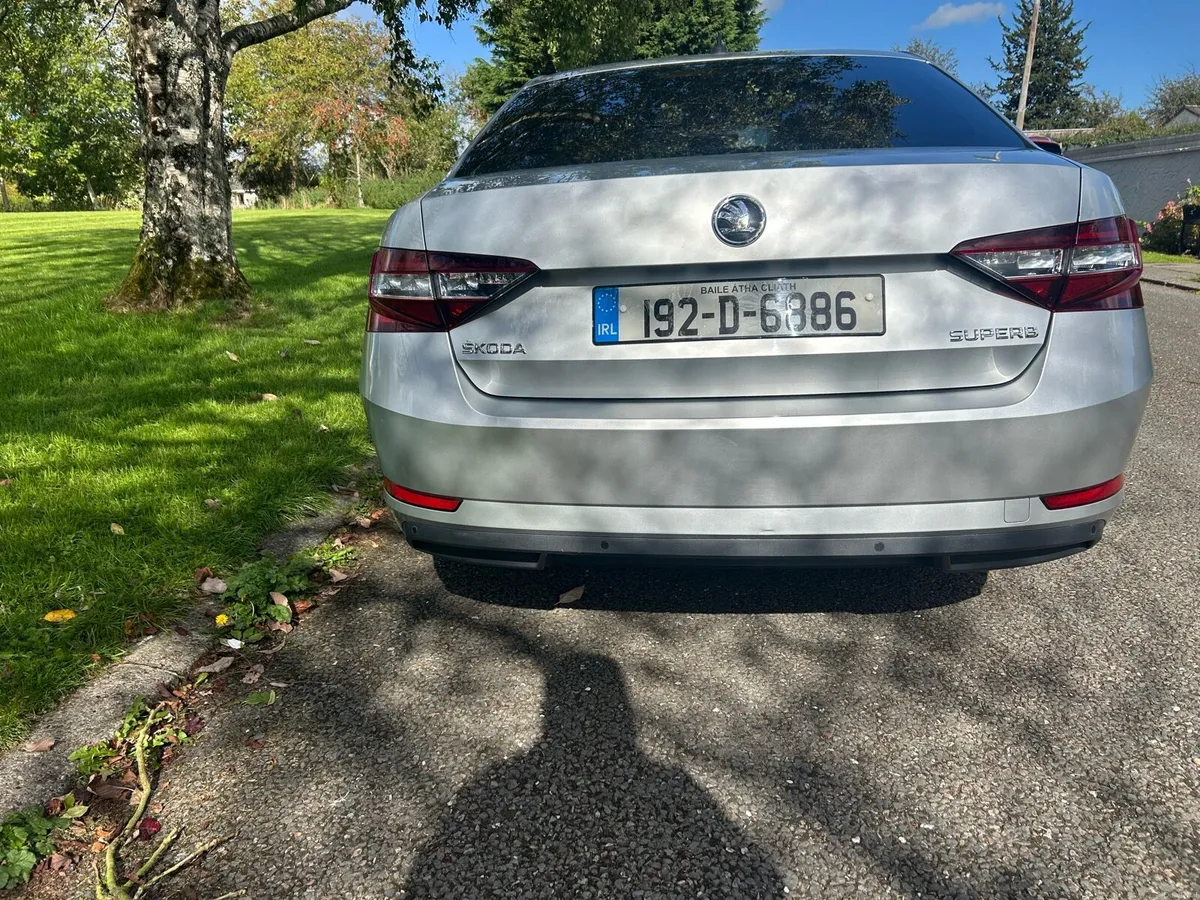 Skoda Superb - Image 4