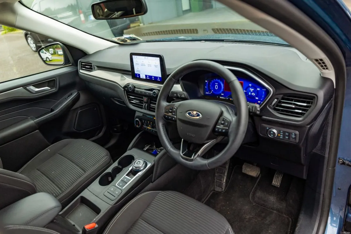 Ford Kuga 2024 Ford Kuga 2.5 Duratec 190PS FHEV Ti - Image 6