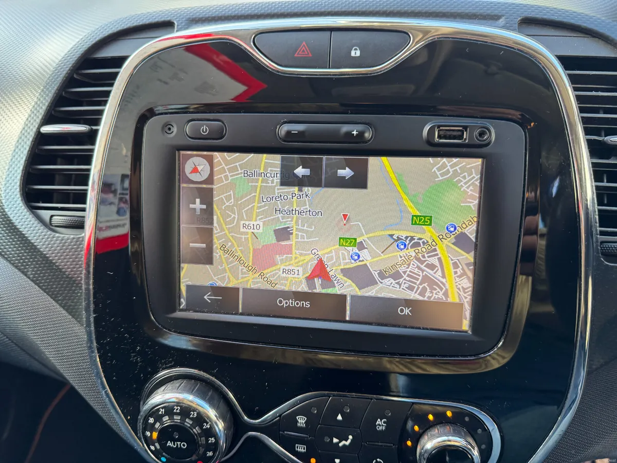 Renault Captur High driving position - Image 6