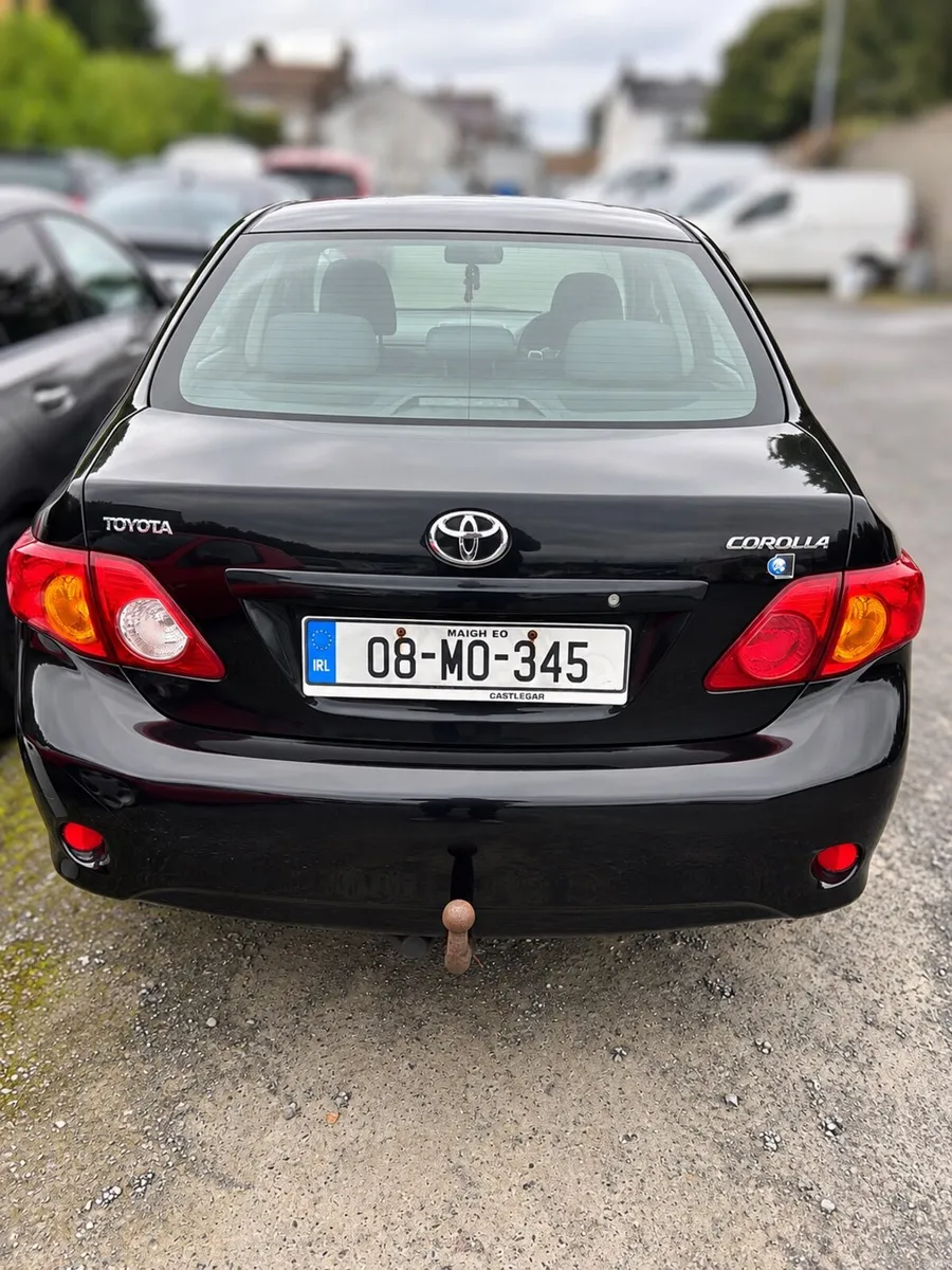 Toyota Corolla - Image 2
