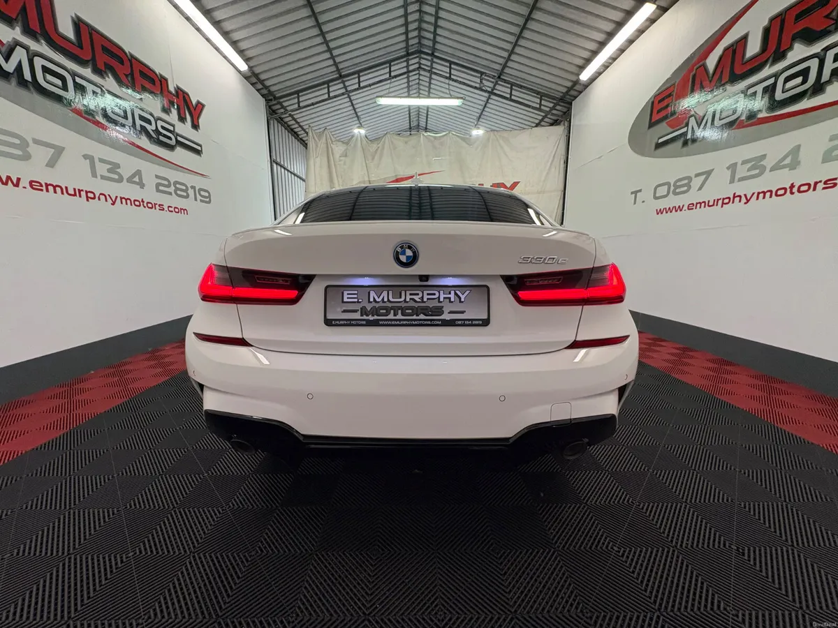 2022 BMW 330E M/SPORT PRO(SUNROOF) KITTED €75 WEEK - Image 5