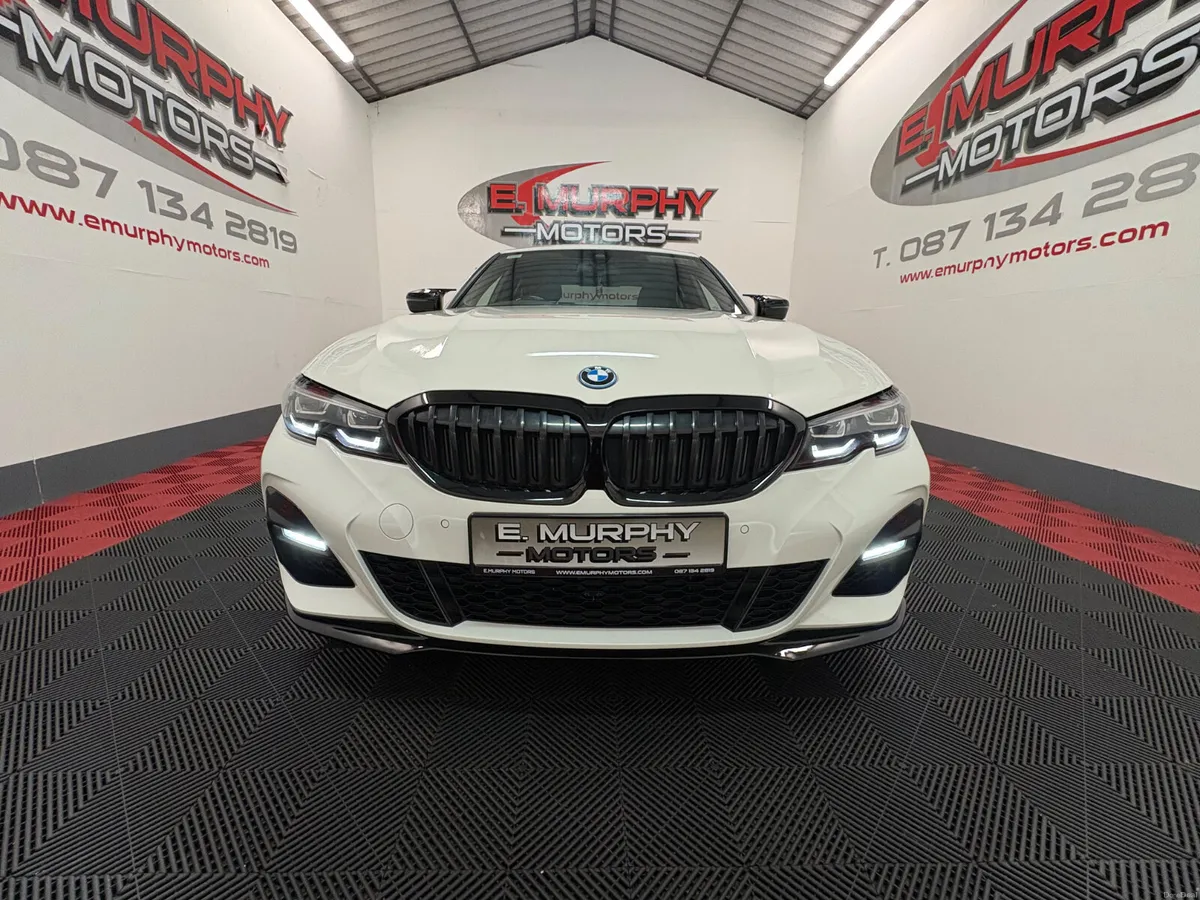 2022 BMW 330E M/SPORT PRO(SUNROOF) KITTED €75 WEEK - Image 2
