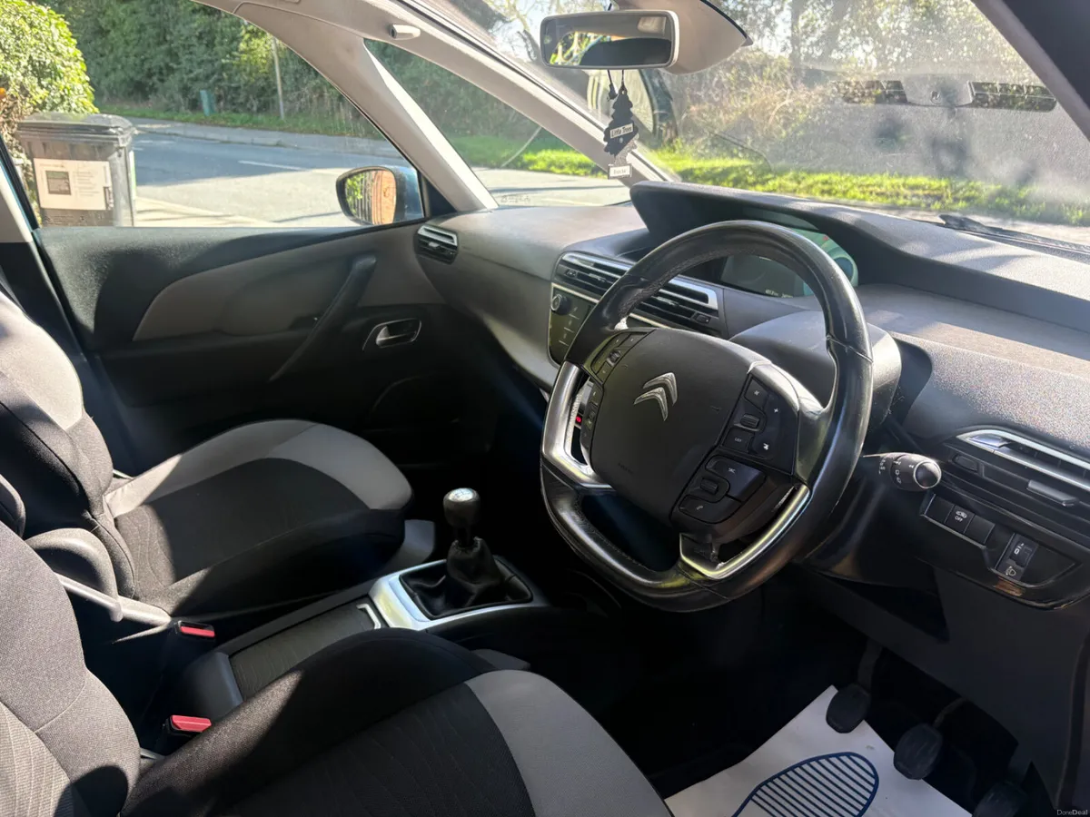 Citroen C4 2014 7 seater diesel - Image 6