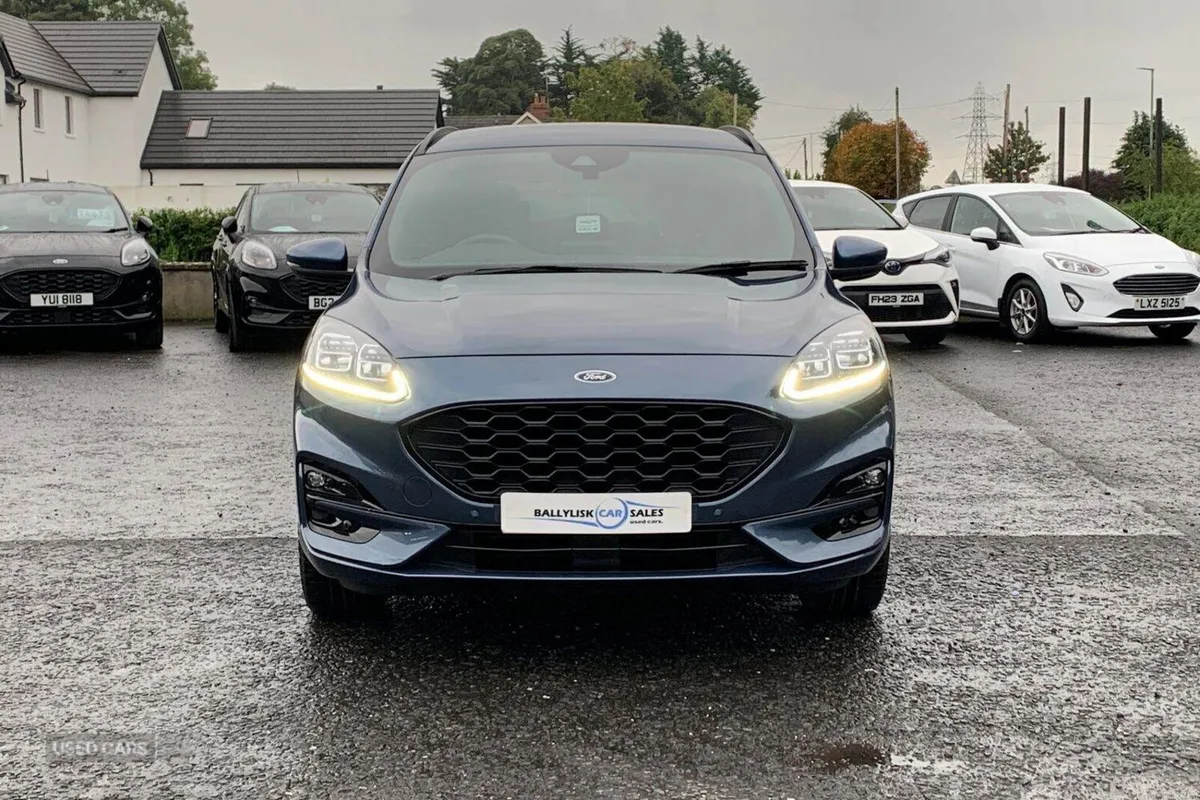 Ford Kuga 1.5T EcoBoost 150PS ST-Line Edition in C - Image 4