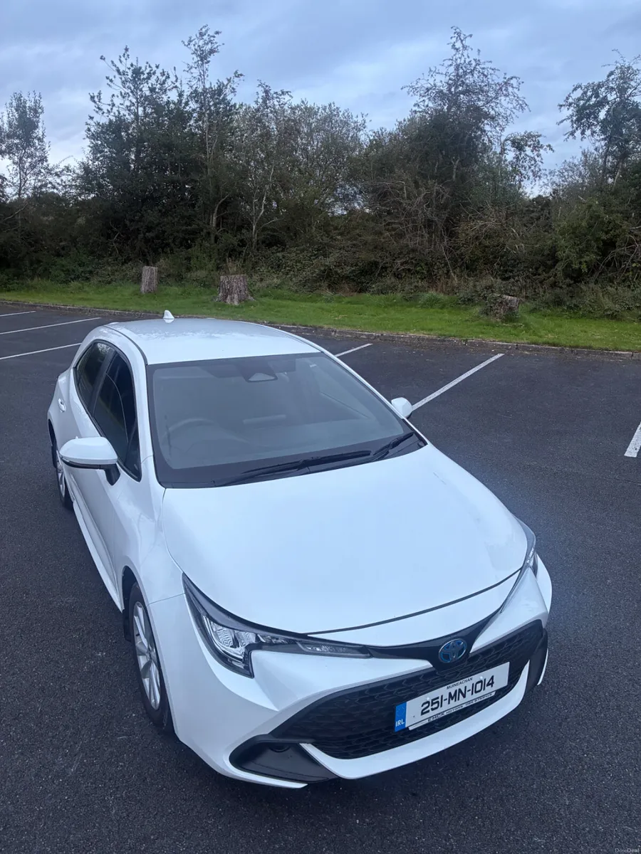 Toyota Corolla 2025 - Image 2