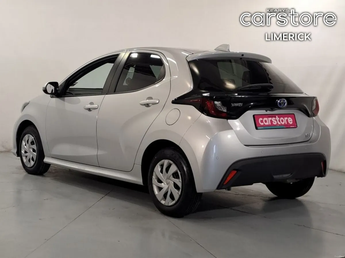 Toyota Yaris 1.5 - Image 5