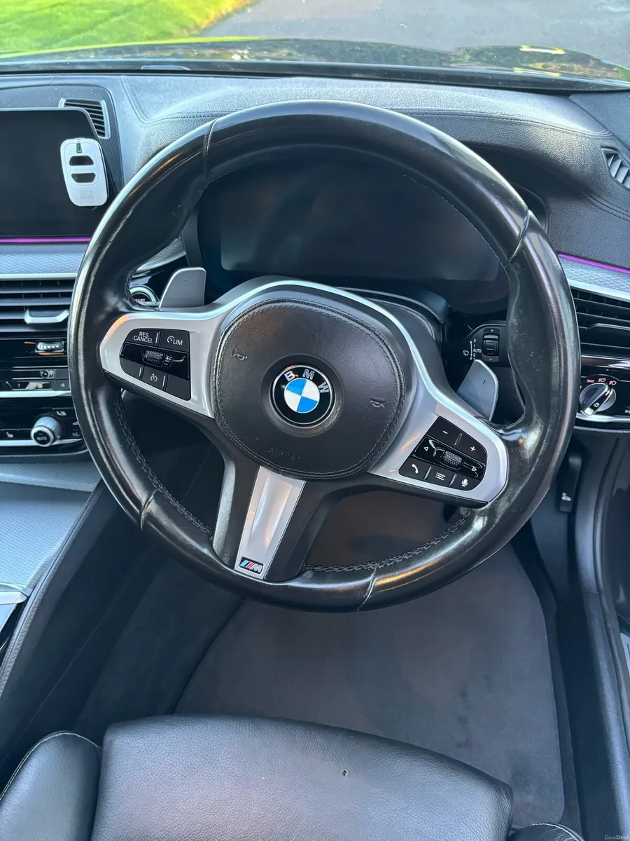 BMW 520 d m sport - Image 6