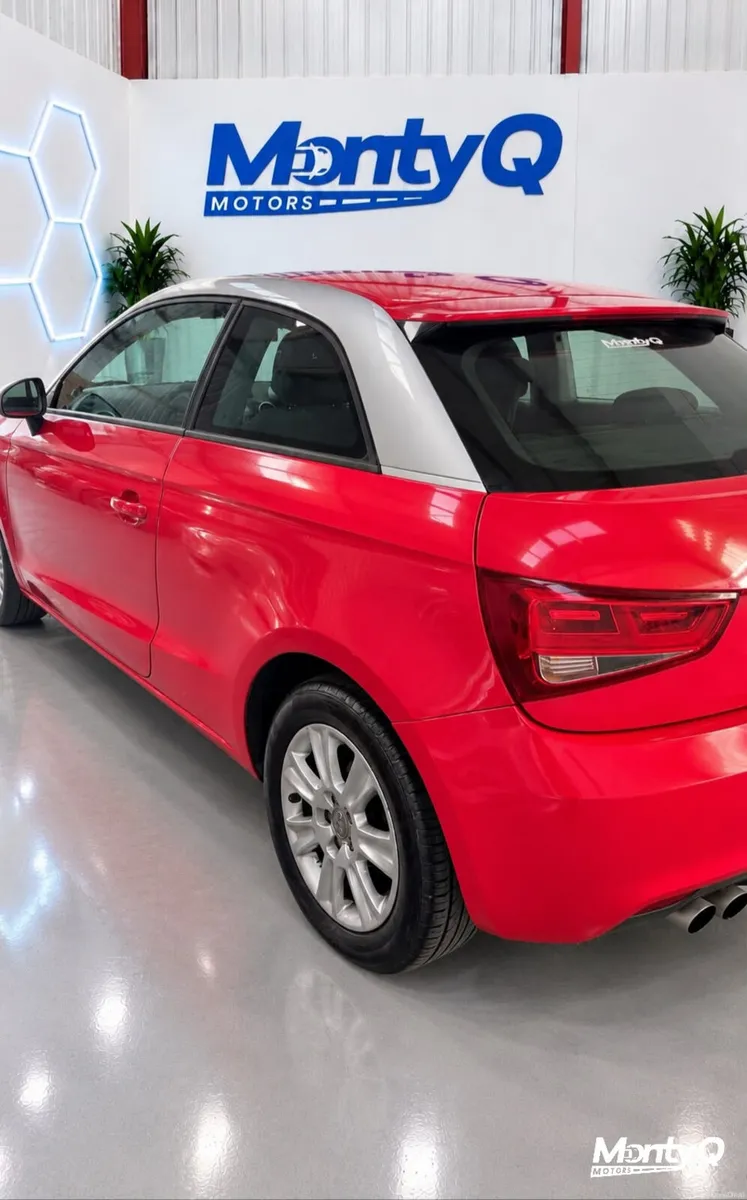 2011 Audi A1 Automatic - Sunroof - reverse cam - Image 6