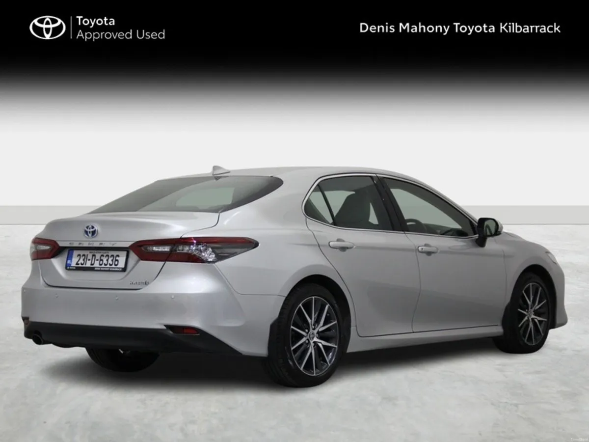 Toyota Camry PLATINUM EDITION - Image 2
