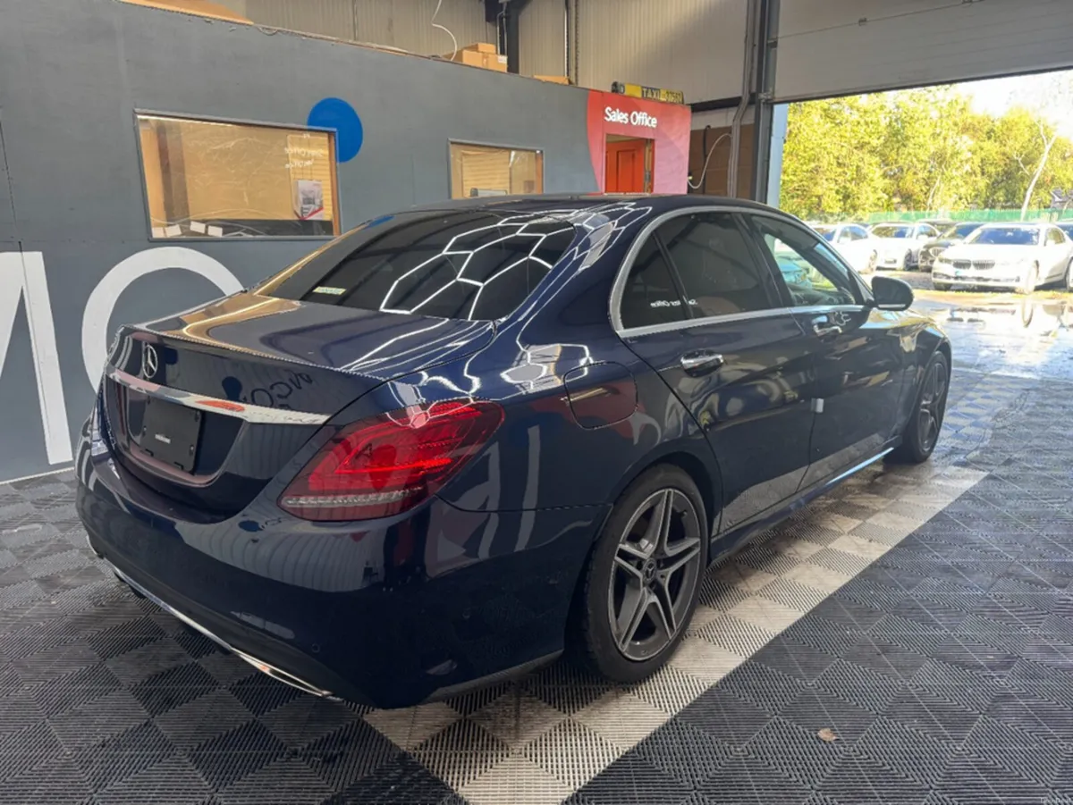 Mercedes-Benz C-Class 2019 MERCEDES-BENZ  C180  AM - Image 3