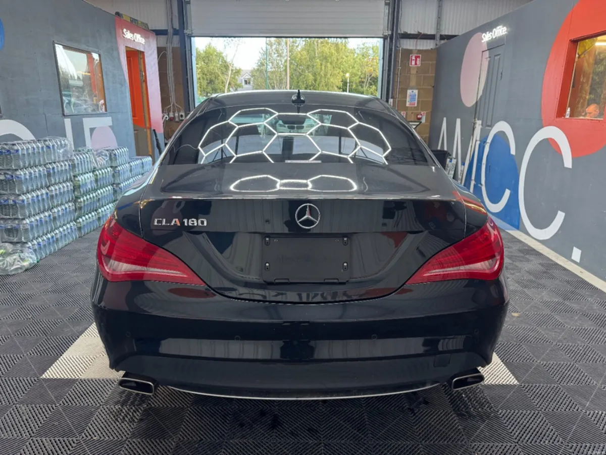 Mercedes-Benz CLA 2015 MERCEDES-BENZ CLA180 AUTOMA - Image 4