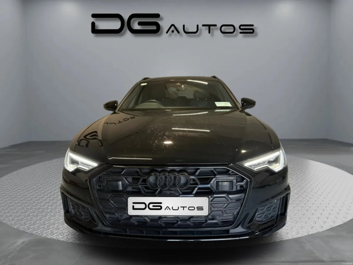 Audi A6 AVANT 40 TDI S LINE - LOW KMS - LIKE NEW - Image 4