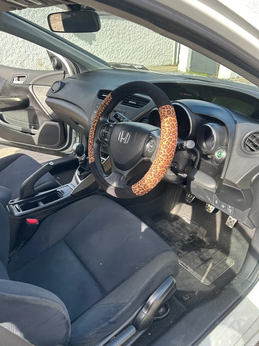 Honda Civic 2013 - Image 6