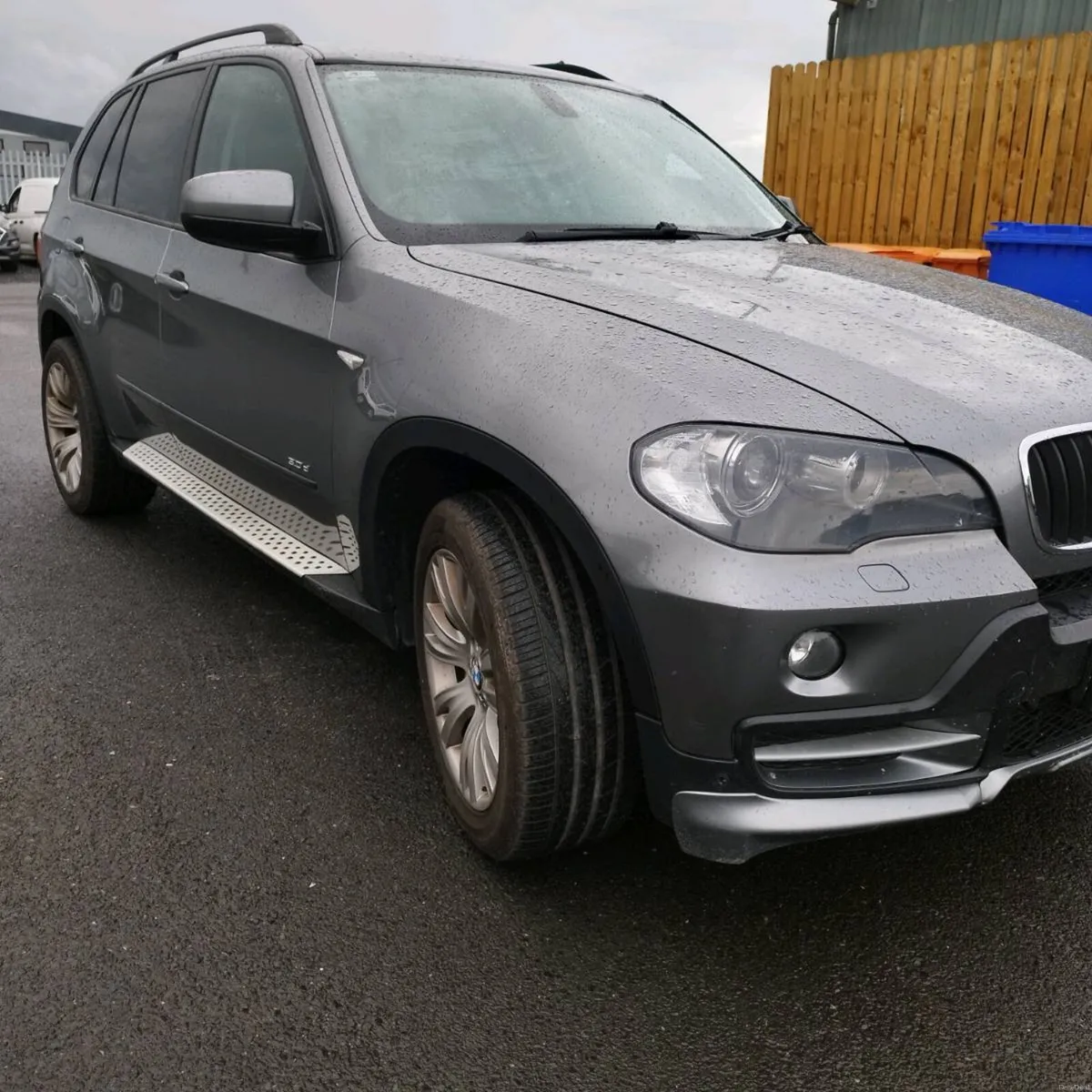 BMW X5 SUV 5 seats road tax 333 per year - Image 2