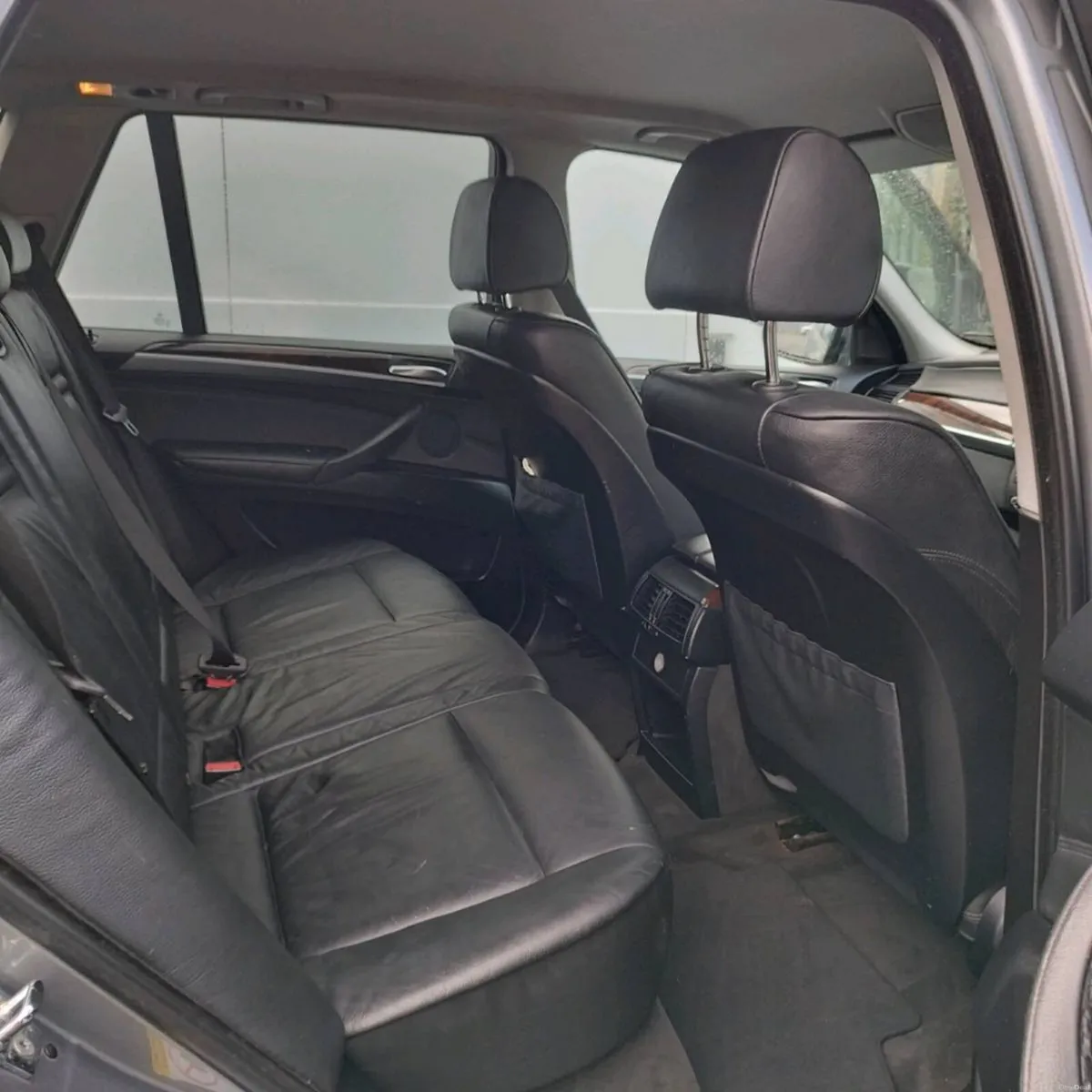 BMW X5 SUV 5 seats road tax 333 per year - Image 6