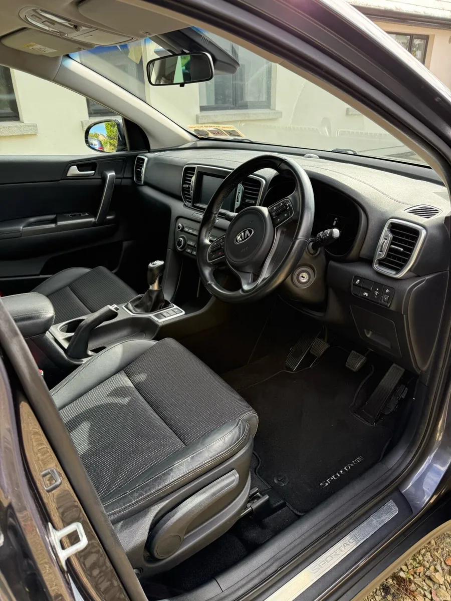 2017 Kia Sportage - Image 5