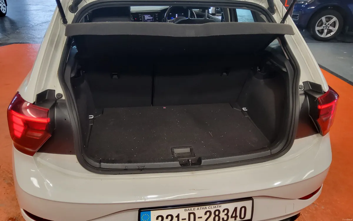 Volkswagen Polo 2022 - Image 3