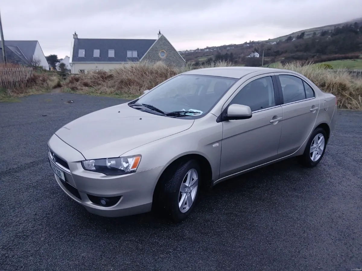 Mitsubishi Lancer 2010 - Image 2