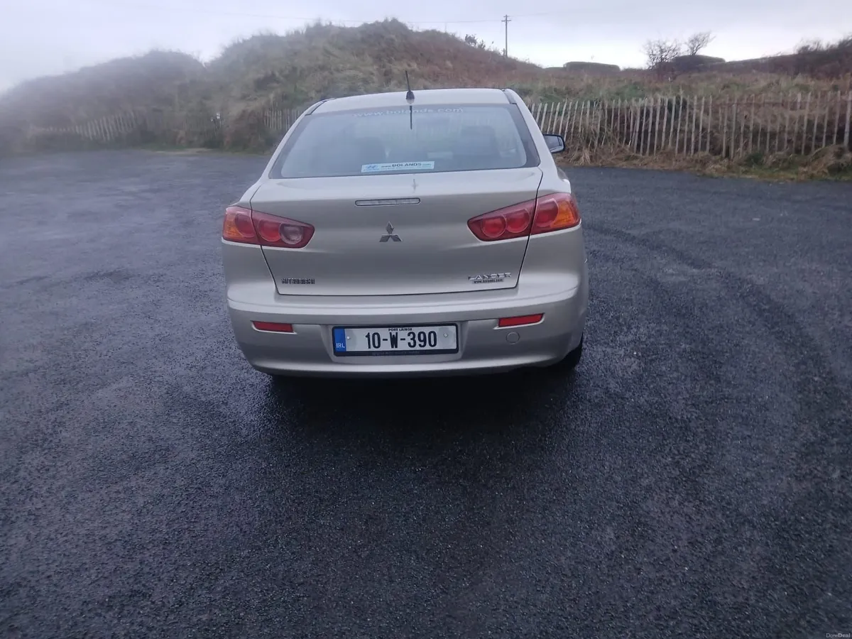 Mitsubishi Lancer 2010 - Image 5