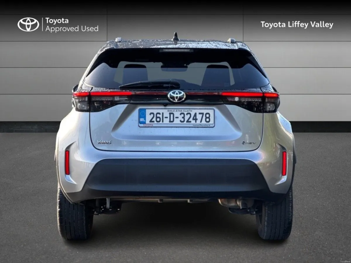 Toyota Yaris Cross YARIS CROSS LUNA SPORT - Image 4